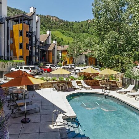 Fifth Avenue 303, Newly Remodeled, Light-Filled 3 Bdr Condo, Close To Ski Slopes Άσπεν Εξωτερικό φωτογραφία