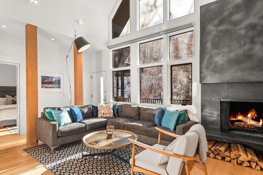 Fifth Avenue 303, Newly Remodeled, Light-Filled 3 Bdr Condo, Close To Ski Slopes Άσπεν Εξωτερικό φωτογραφία